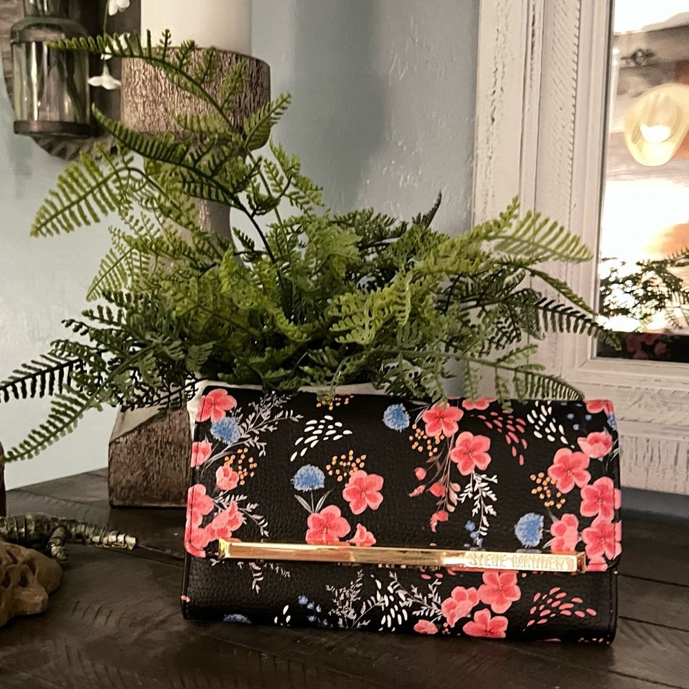 Steve Madden Wallet